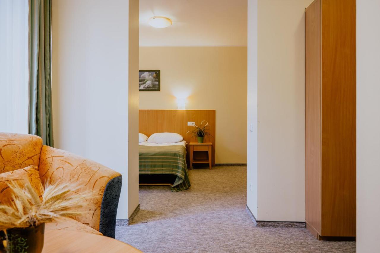 Hotel Vita Self Check In Druskininkai Exteriör bild